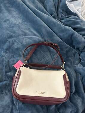 Kate Spade Smoosh Colorblock Pebbled Leather Crossbody Bag in Cherry Wood/Parchm